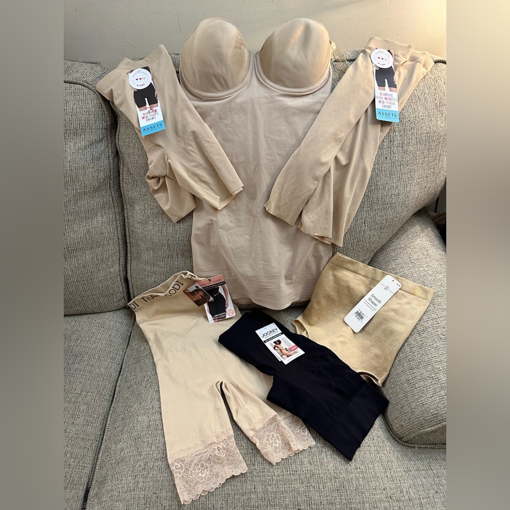 Womens Bundle of 6 Shapers-size S-5 are NWT